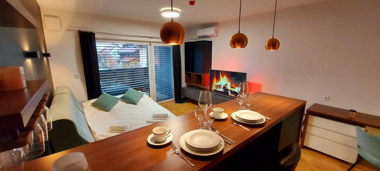 Bed & Breakfast Rezidenca Pipanova ลูบลิยานา ภายนอก รูปภาพ