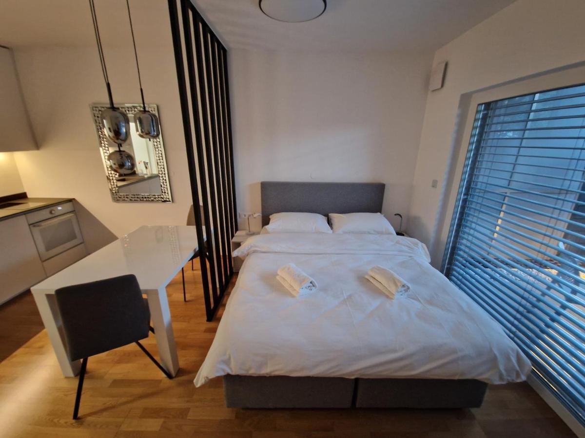 Bed & Breakfast Rezidenca Pipanova ลูบลิยานา ภายนอก รูปภาพ