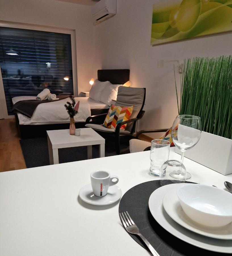 Bed & Breakfast Rezidenca Pipanova ลูบลิยานา ภายนอก รูปภาพ