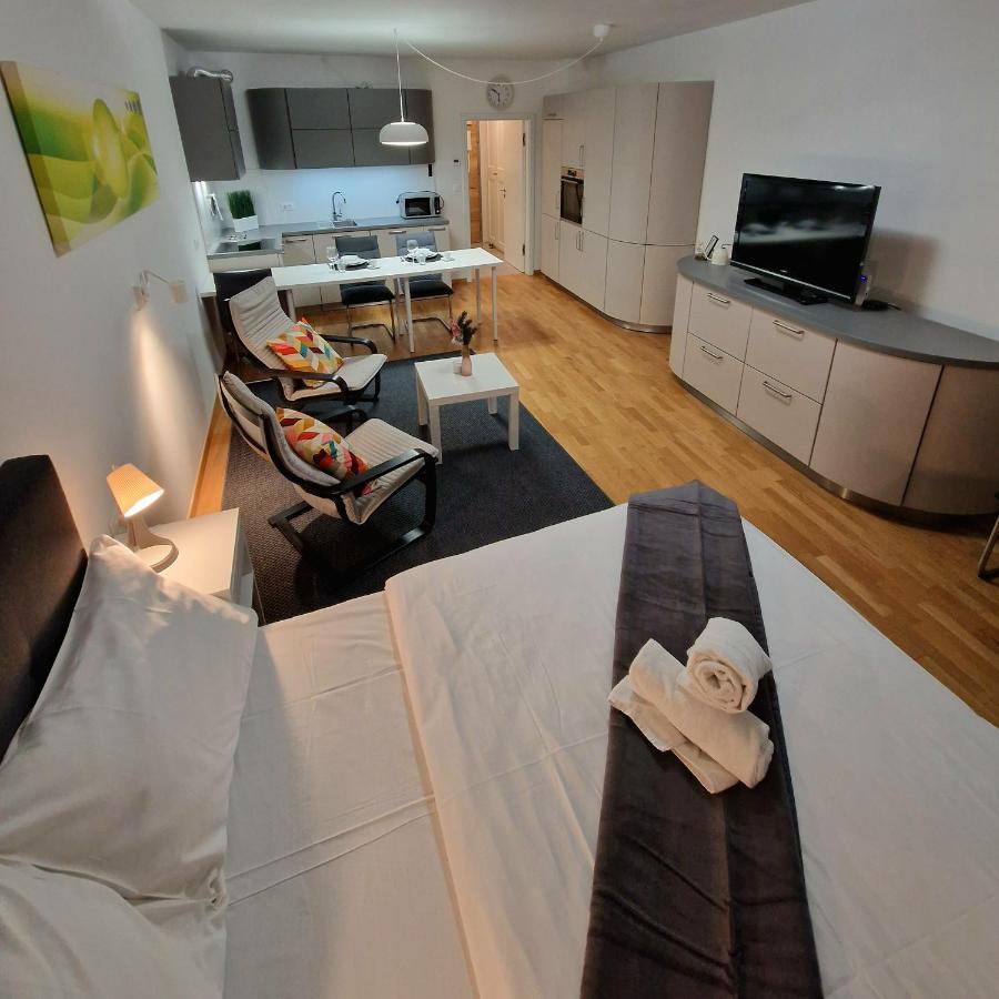 Bed & Breakfast Rezidenca Pipanova ลูบลิยานา ภายนอก รูปภาพ